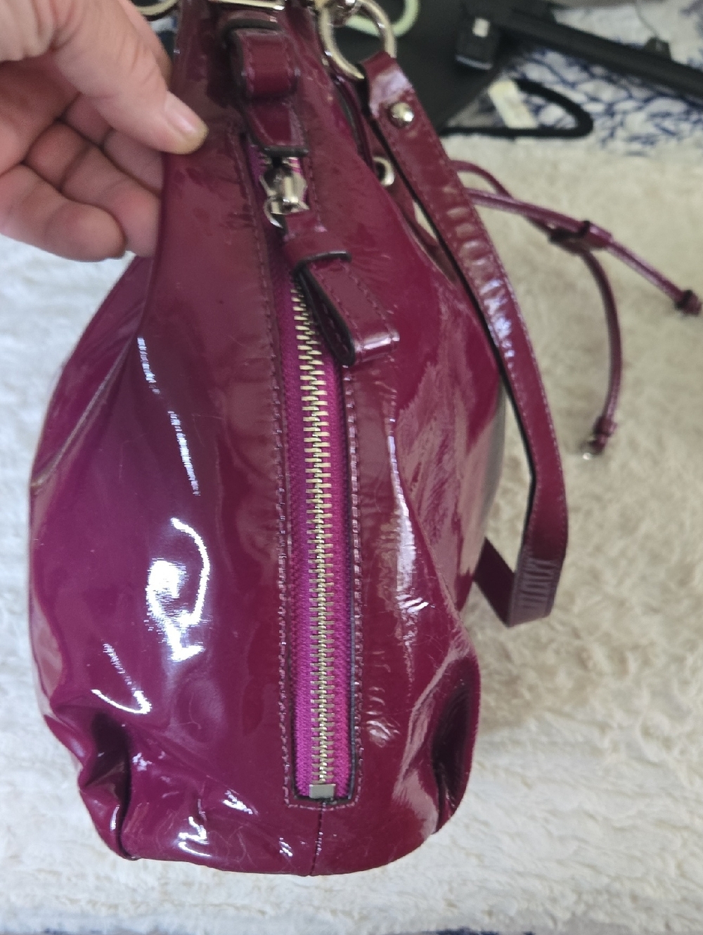 Coach Patent Leather Drawstring Hobo in Fushsia With Matching Wallet In Pristine - Picture 9 of 16